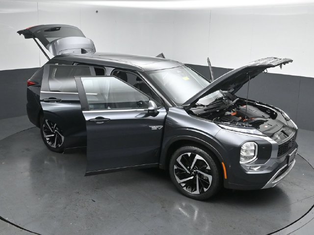 Used 2025 Mitsubishi Outlander SE AWD/4WD image 52