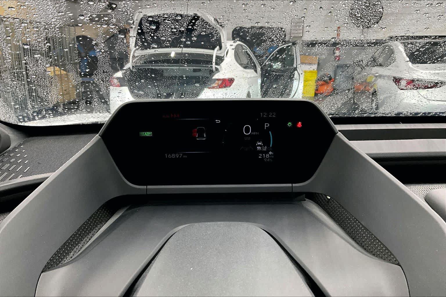 Used 2024 Toyota bZ4X FWD image 25