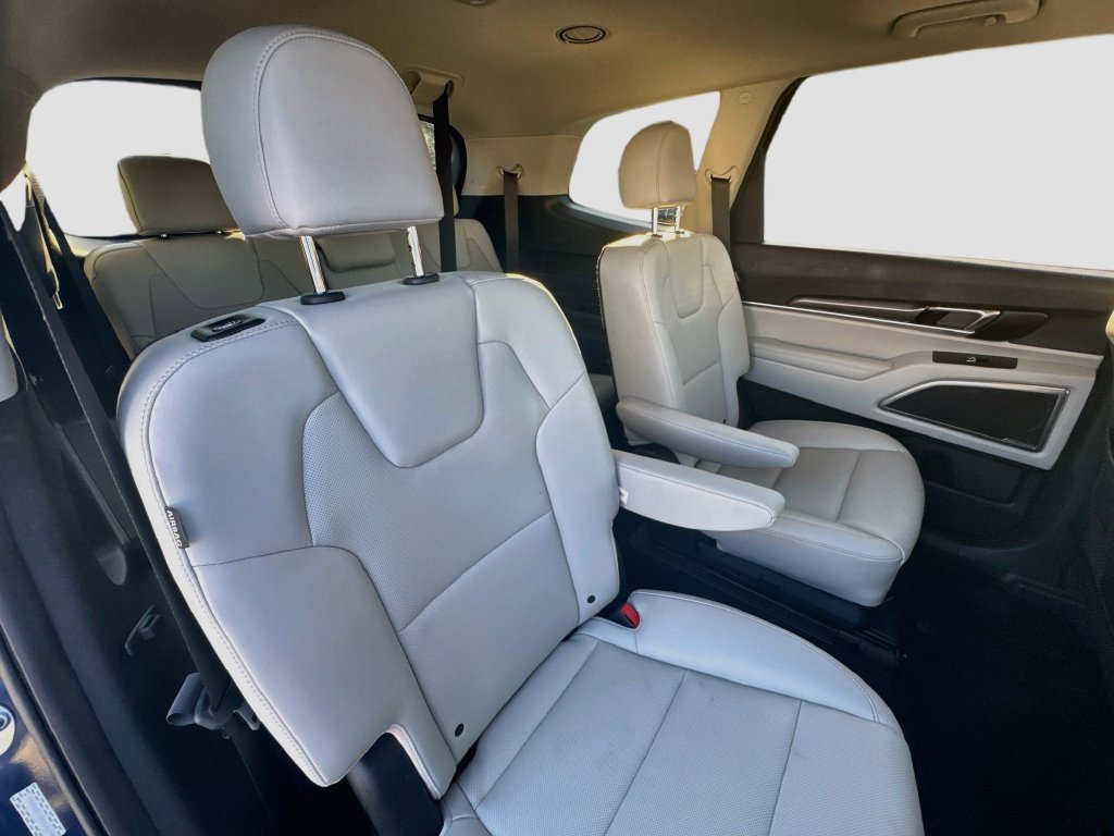 Certified 2024 Kia Telluride S w/ S Sunroof Package AWD/4WD image 34