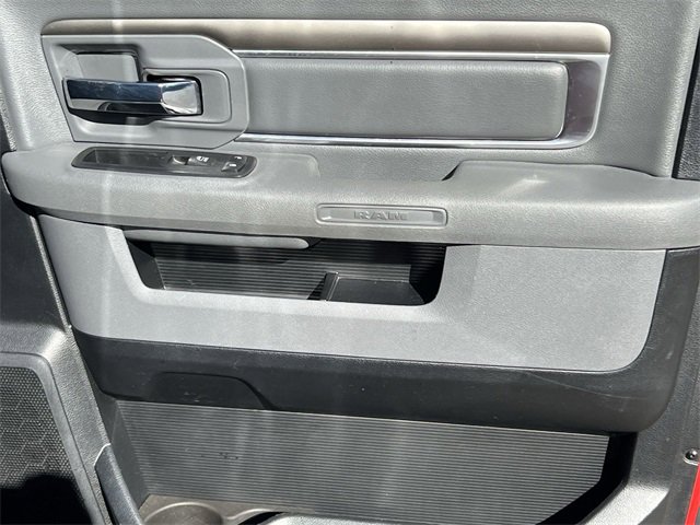 Used 2017 RAM 1500 Classic SLT image 35