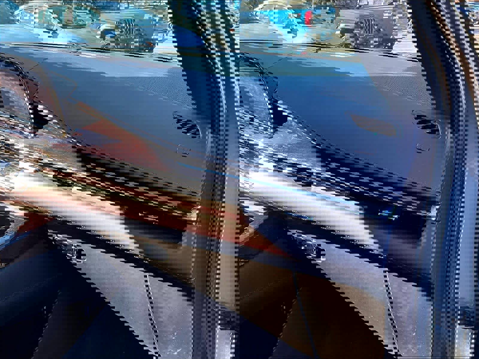 Used 2021 Cadillac Escalade Sport Platinum w/ Heavy-Duty Trailer Package image 13