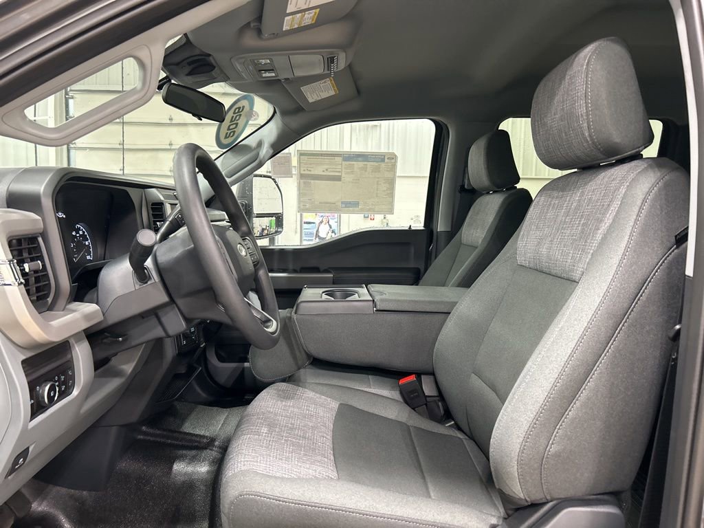 New 2026 Ford F250 XLT image 9