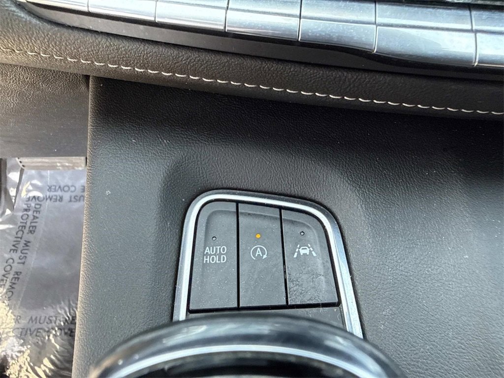 Used 2023 Cadillac Escalade Premium Luxury image 22