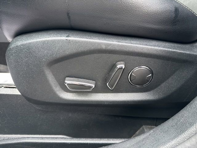 Used 2019 Ford Edge ST image 28