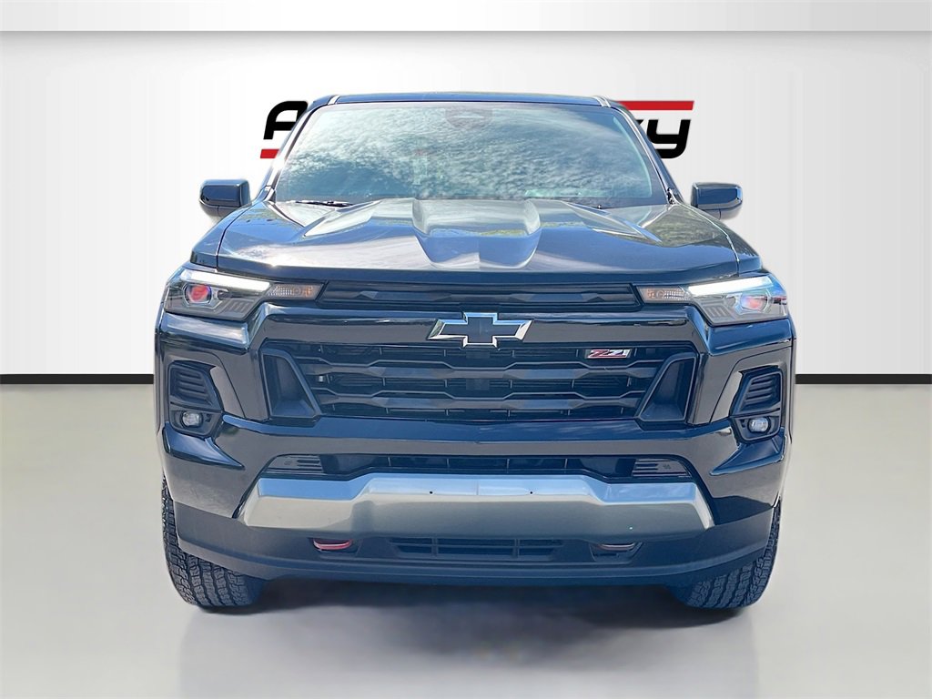 Used 2024 Chevrolet Colorado Z71 w/ Advanced Trailering Package image 2