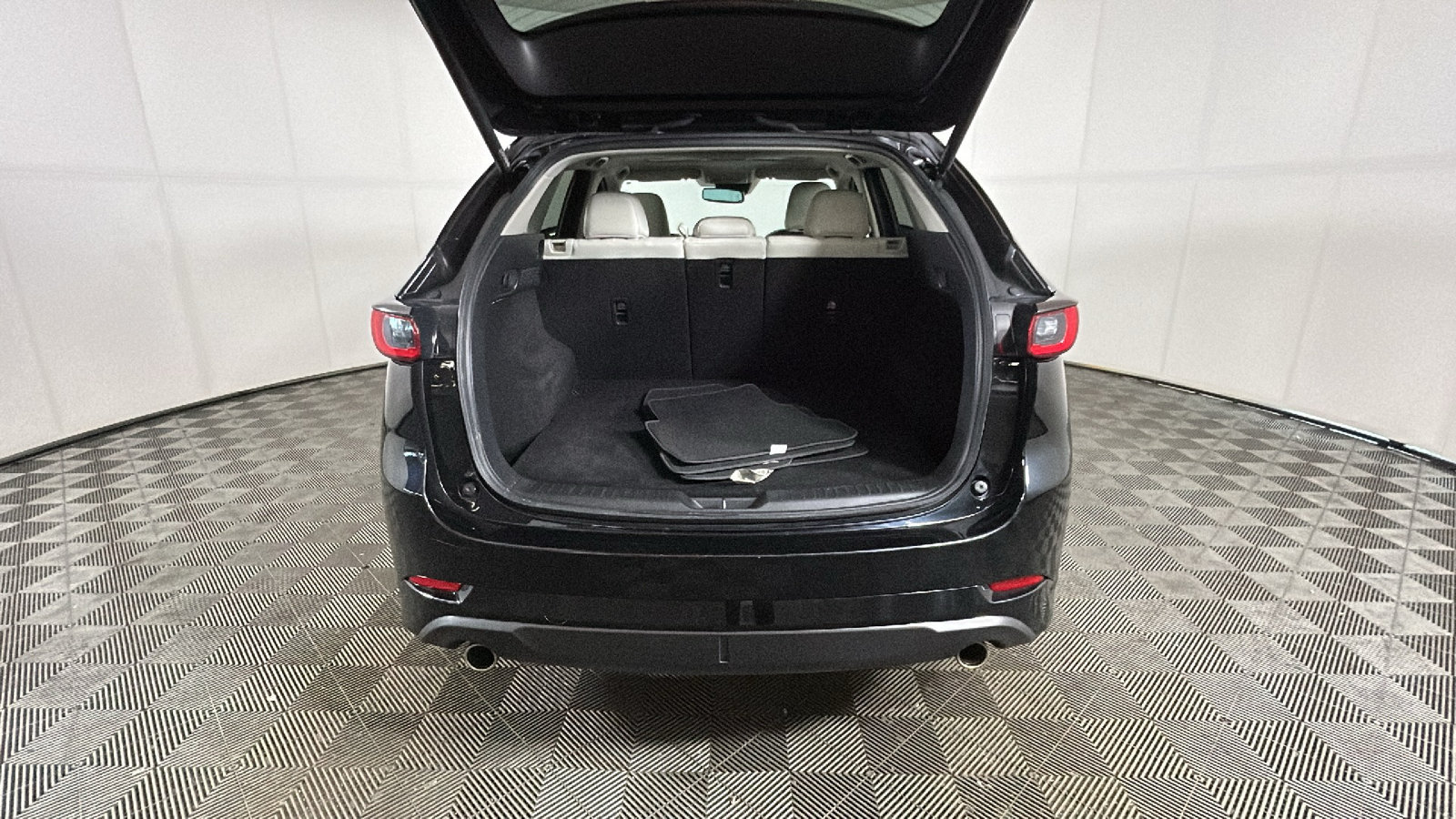 Used 2025 MAZDA CX-5 AWD 2.5 S w/ Preferred Package image 32