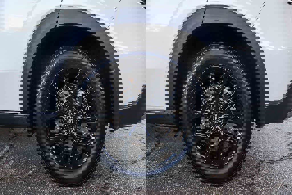 Used 2024 Honda HR-V Sport image 10