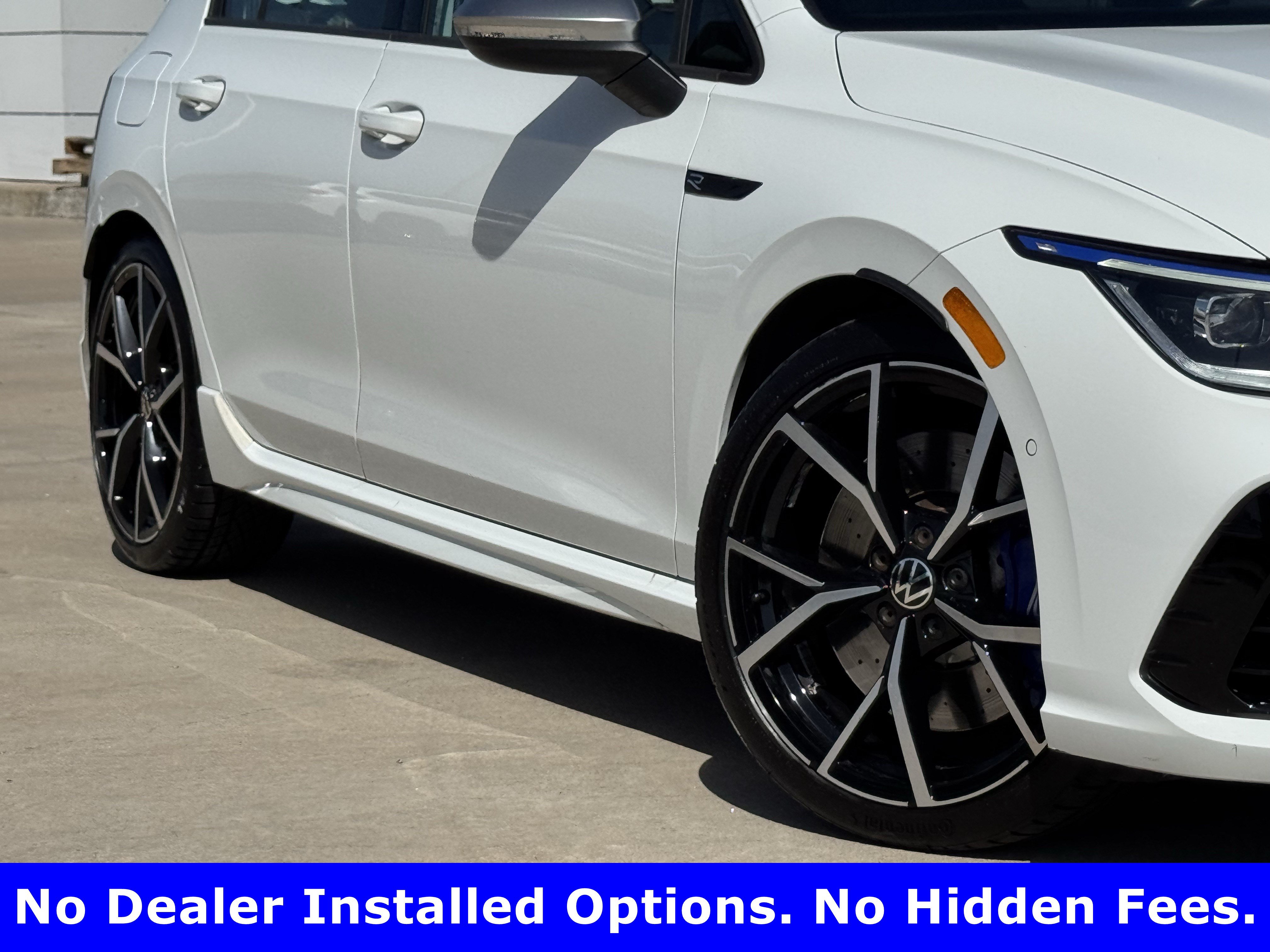 Used 2024 Volkswagen Golf R AWD/4WD image 3