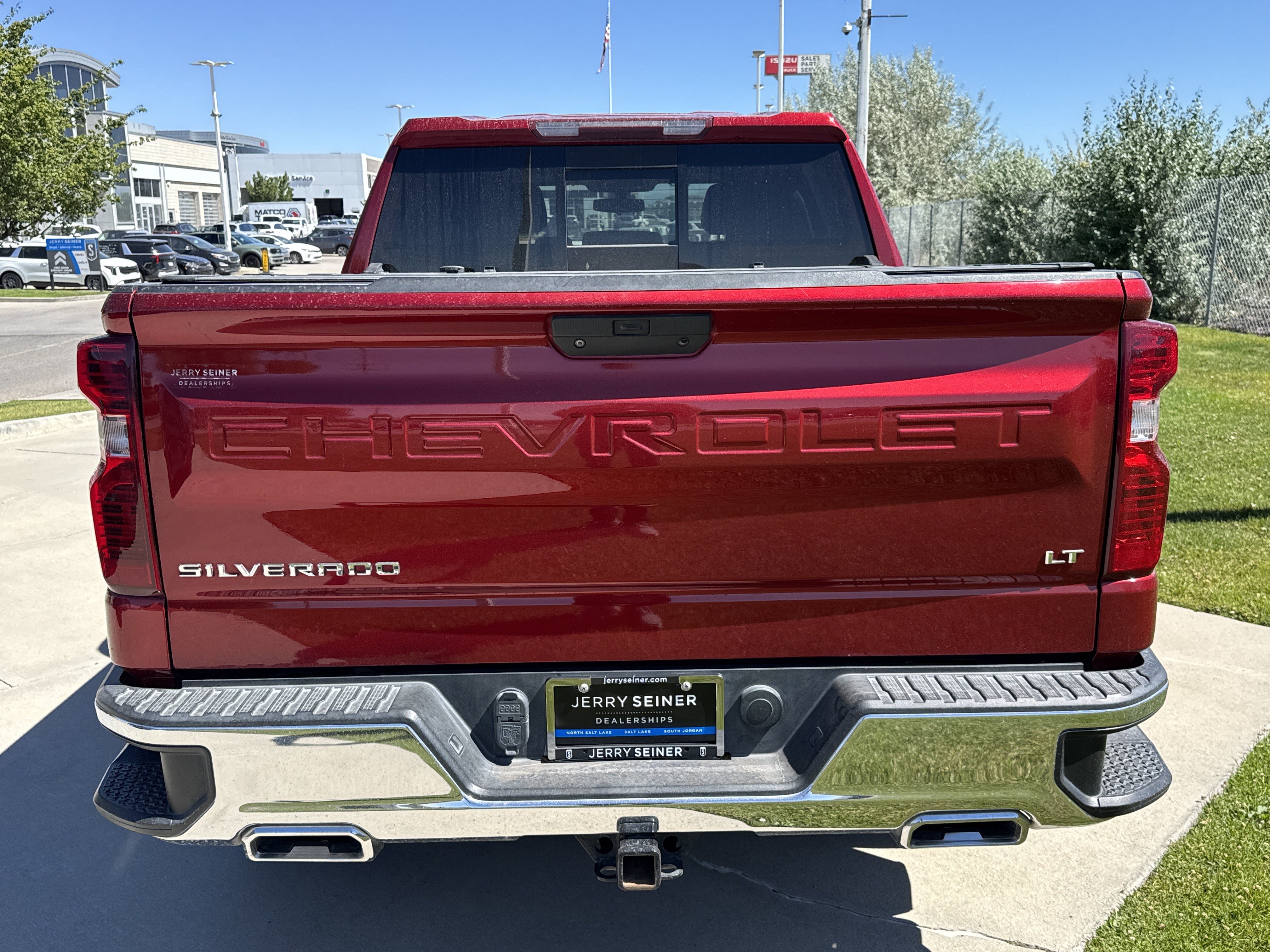 Used 2021 Chevrolet Silverado 1500 LT w/ Diesel Off-Road Package AWD/4WD image 4
