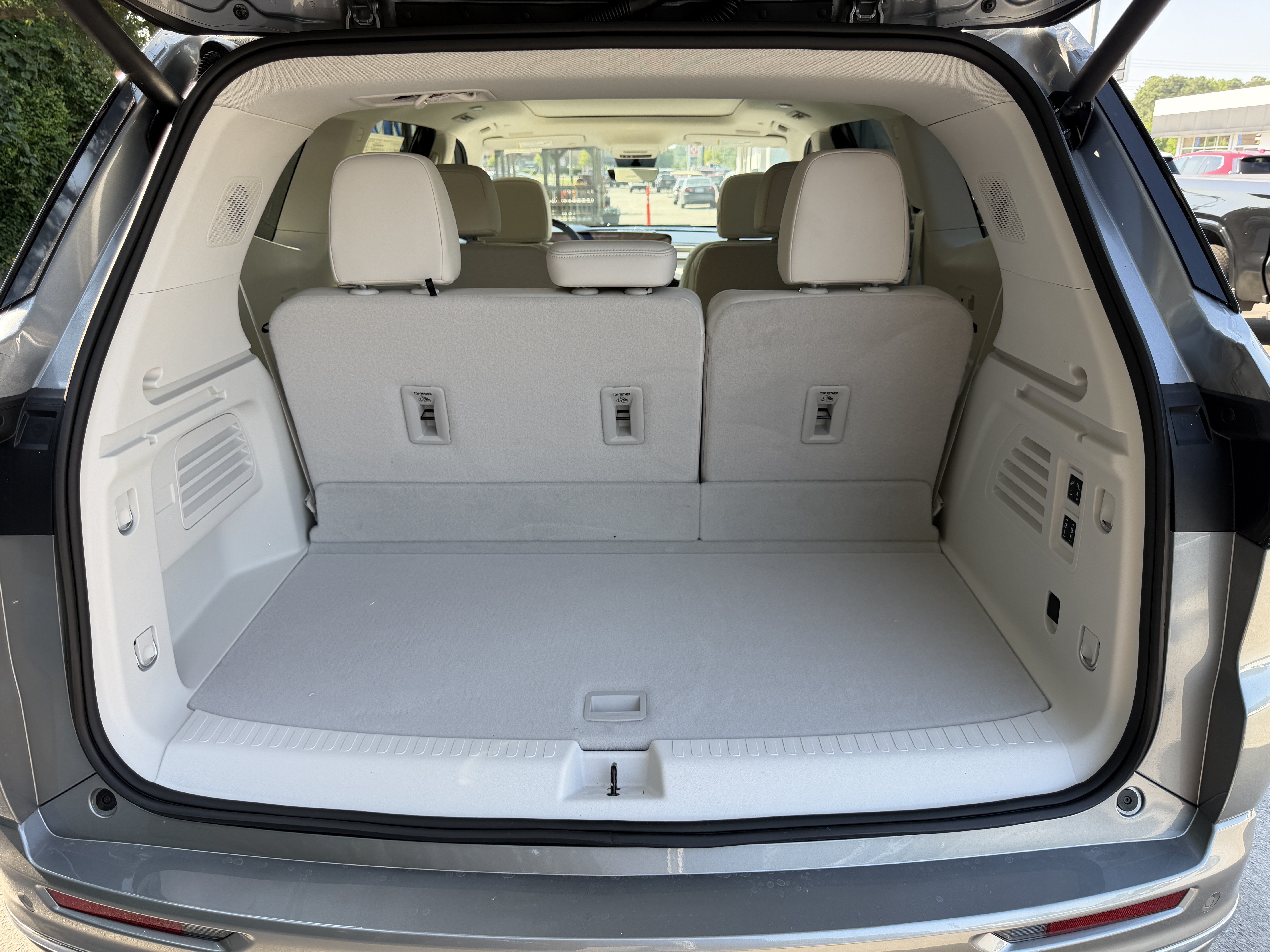 New 2026 Buick Enclave Avenir w/ Super Cruise Package FWD image 6
