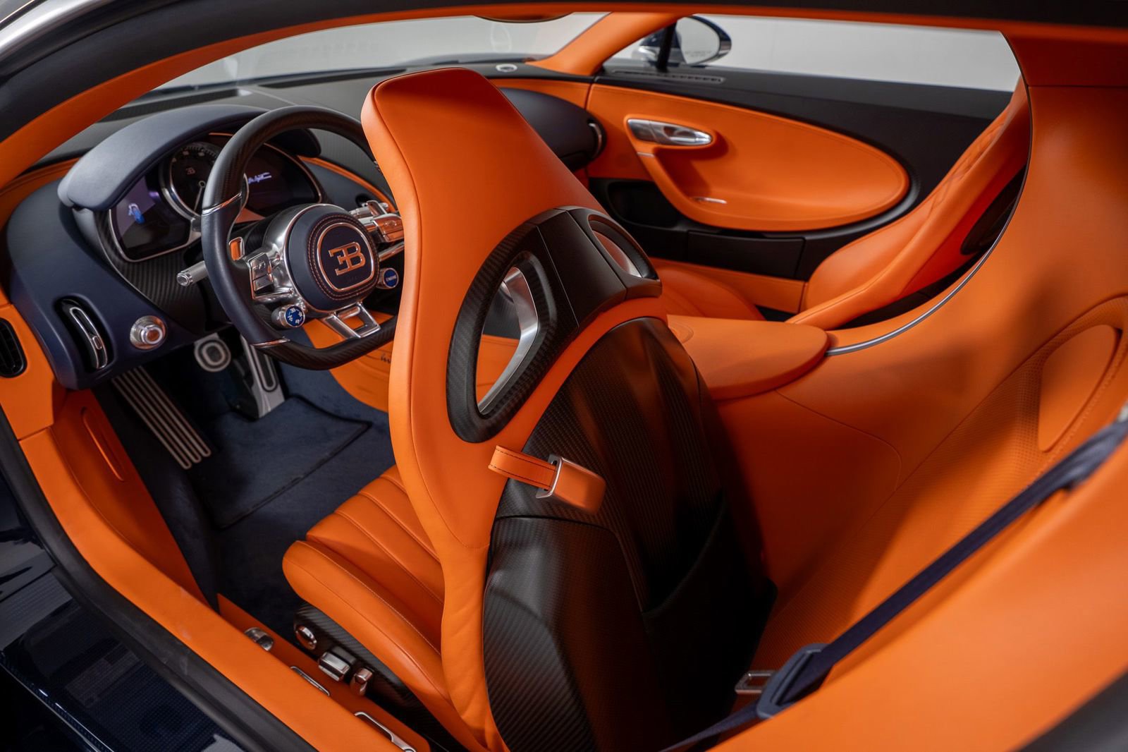 Used 2018 Bugatti Chiron image 72