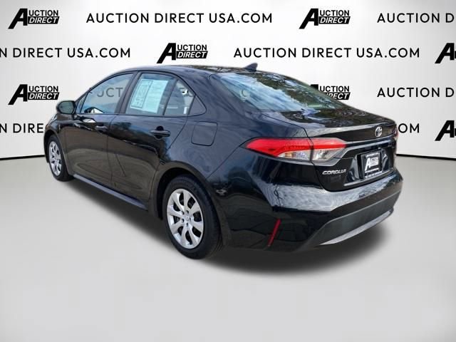 Used 2021 Toyota Corolla LE image 19