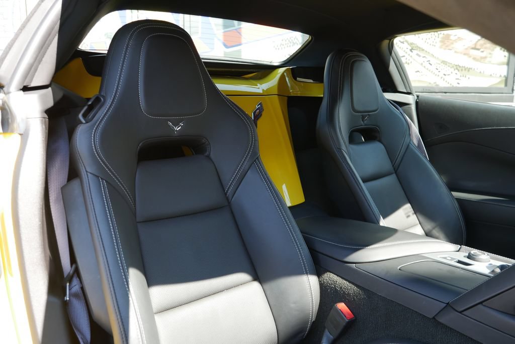 Used 2016 Chevrolet Corvette Stingray Convertible w/ 3LT Preferred Equipment Group RWD image 10