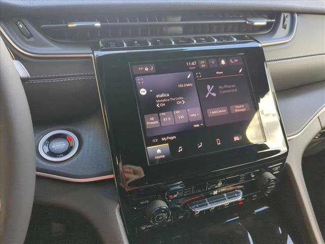 New 2025 Jeep Grand Cherokee L Altitude image 14