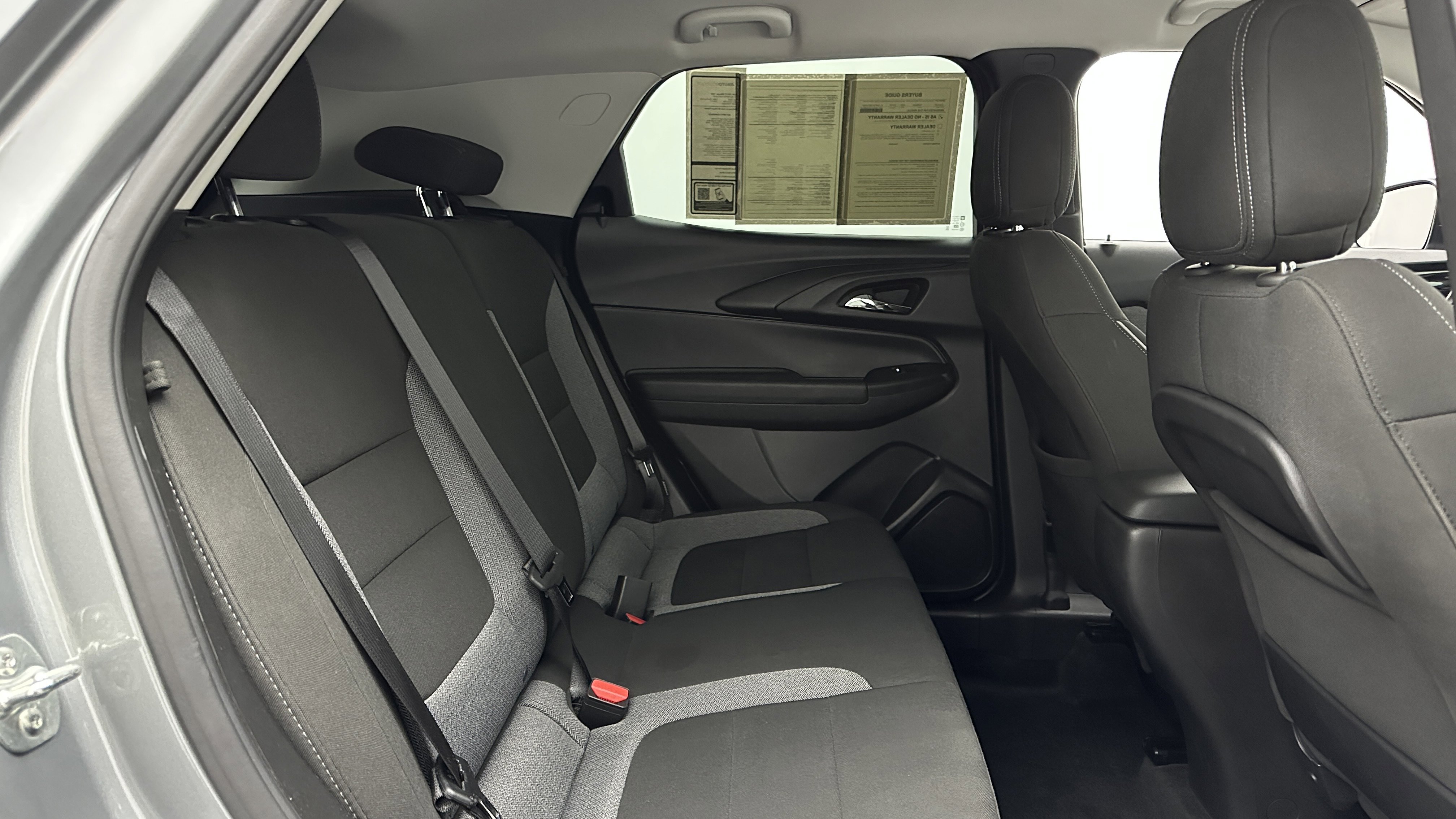 Used 2025 Chevrolet TrailBlazer LT image 29