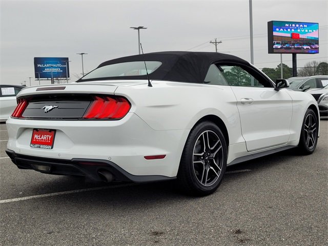 Used 2023 Ford Mustang Premium image 4