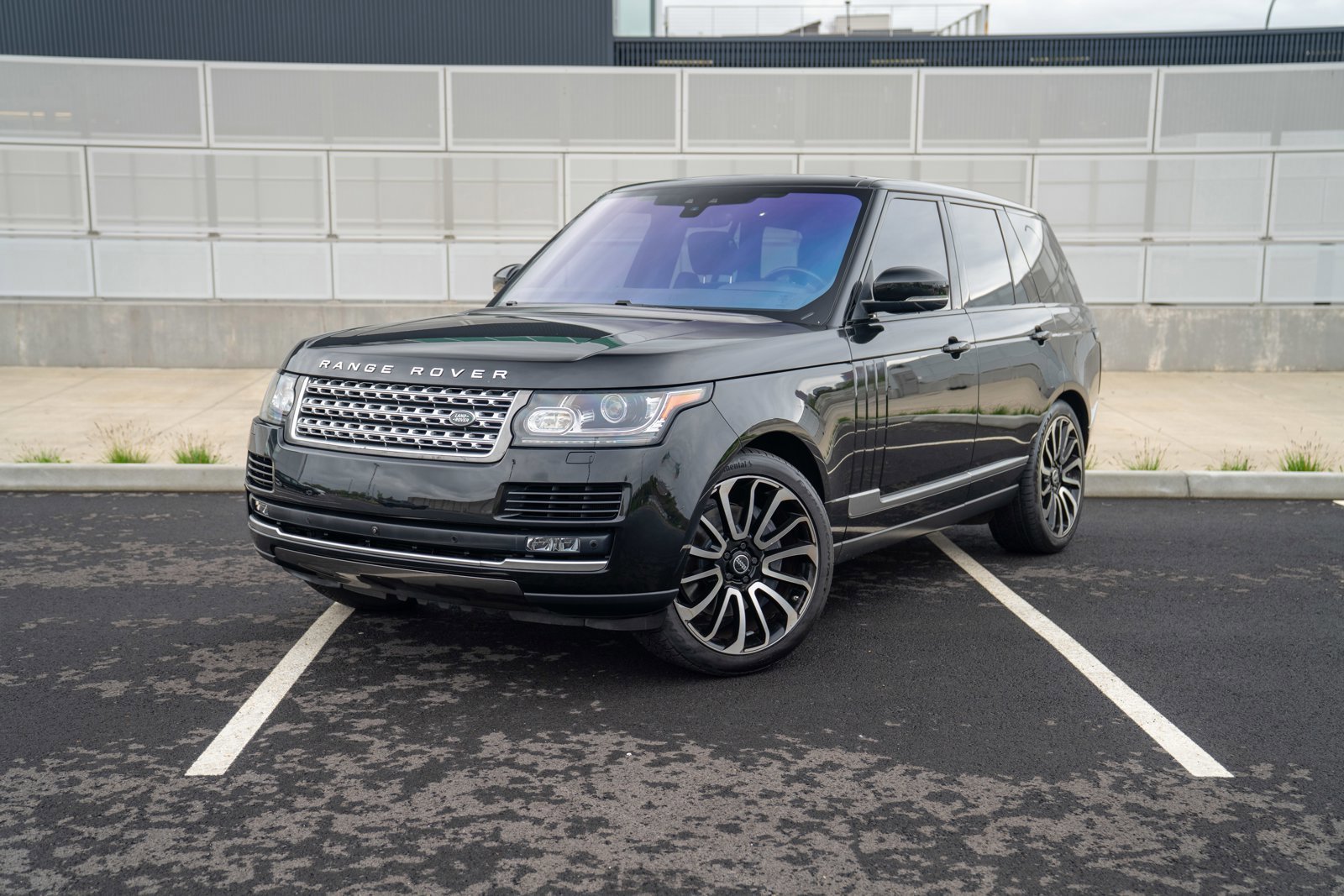 Used 2017 Land Rover Range Rover HSE AWD/4WD image 1