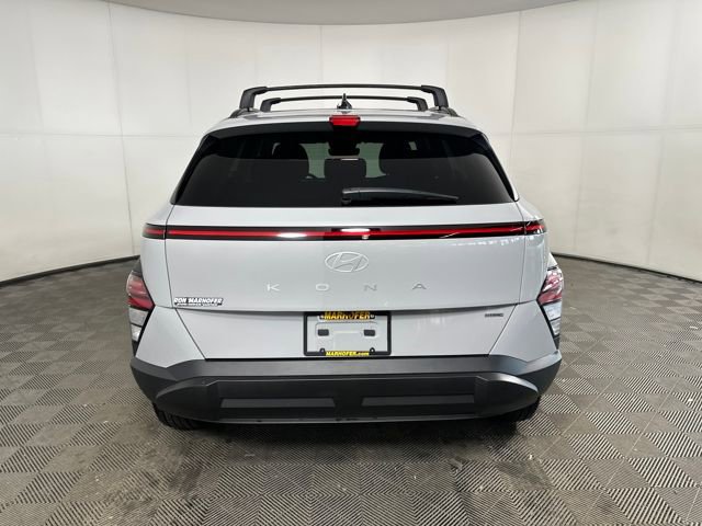 Used 2024 Hyundai Kona SEL w/ Convenience Package image 4