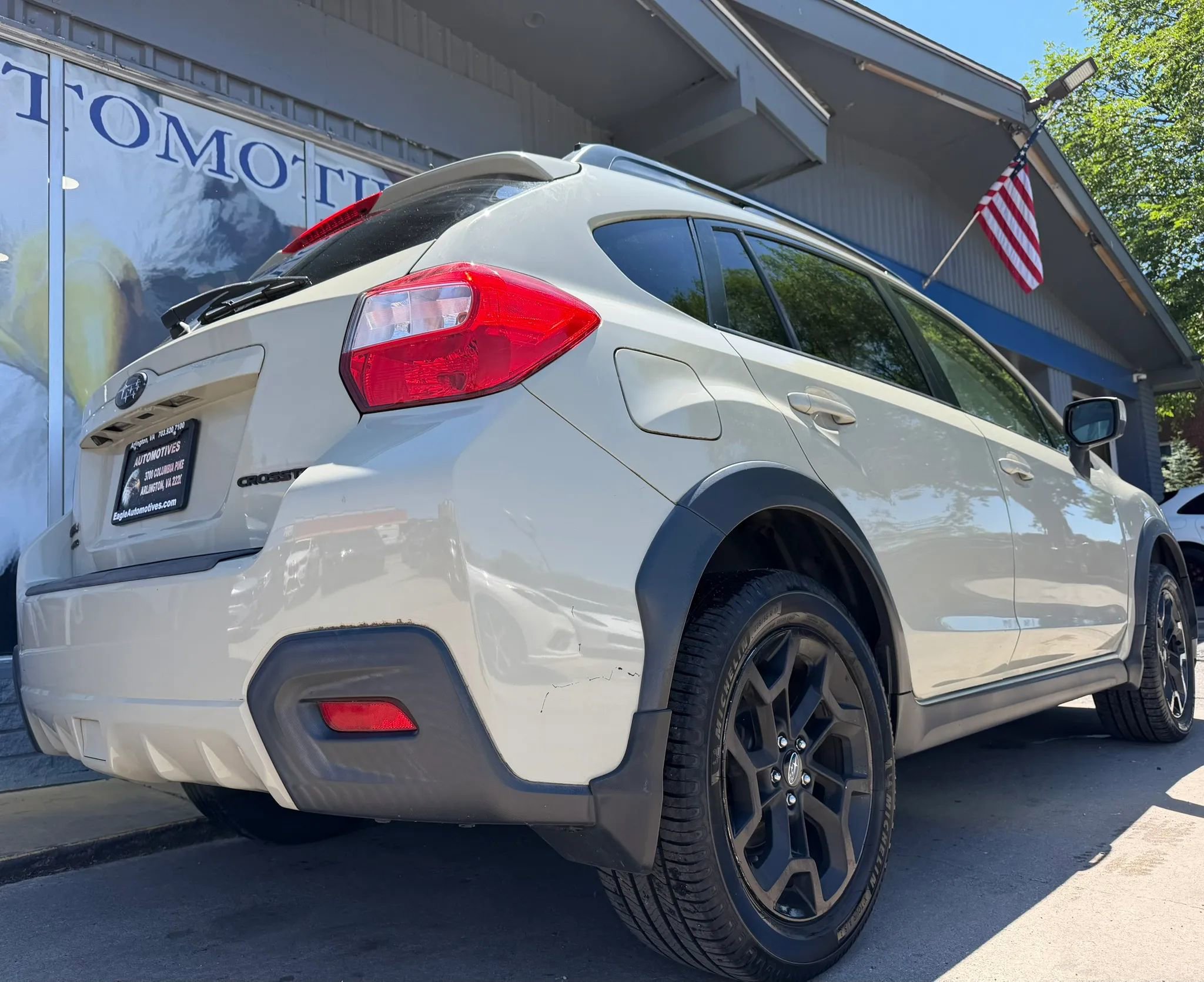 Used 2016 Subaru Crosstrek 2.0i Premium w/ Moonroof Package AWD/4WD image 3