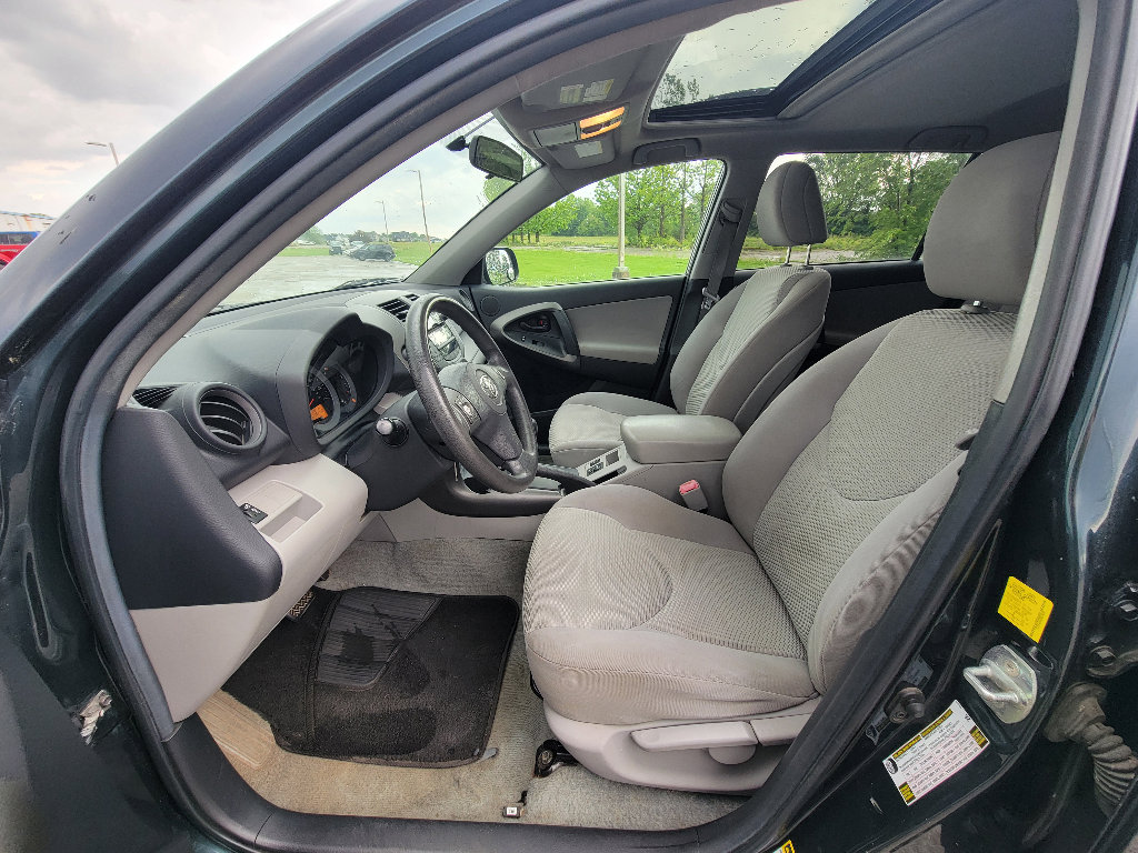Used 2011 Toyota RAV4 2WD w/ Upgrade Value Pkg image 11