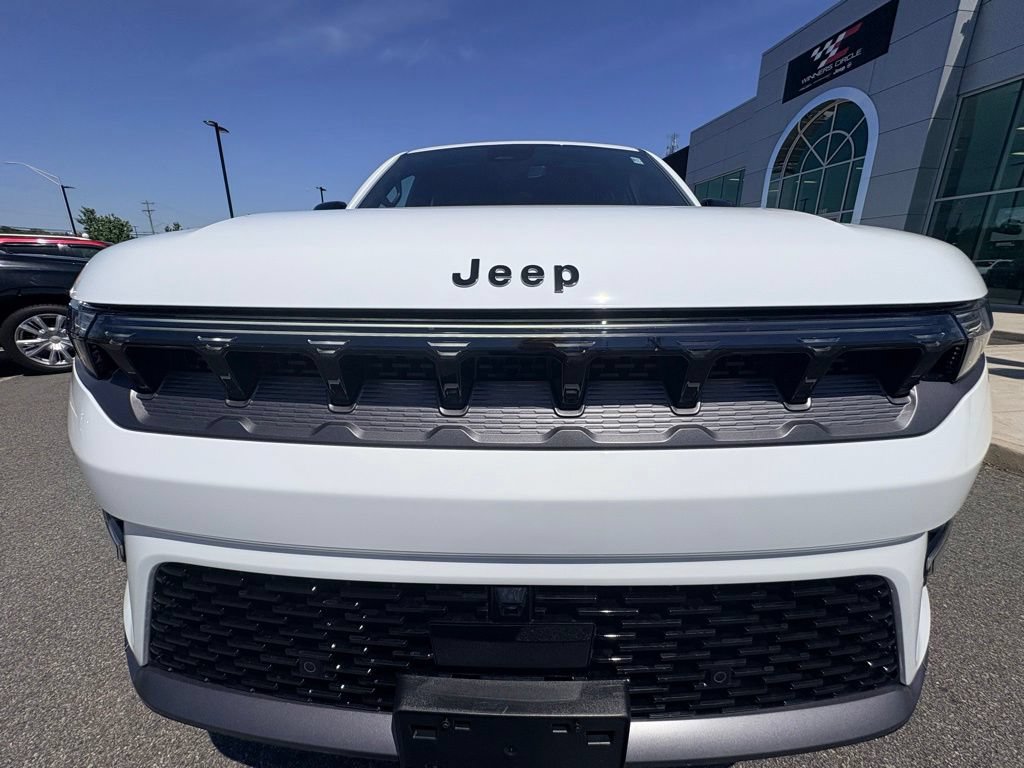 New 2026 Jeep Grand Wagoneer L Limited AWD/4WD image 14