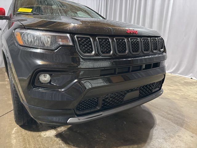 Used 2023 Jeep Compass Limited AWD/4WD image 13