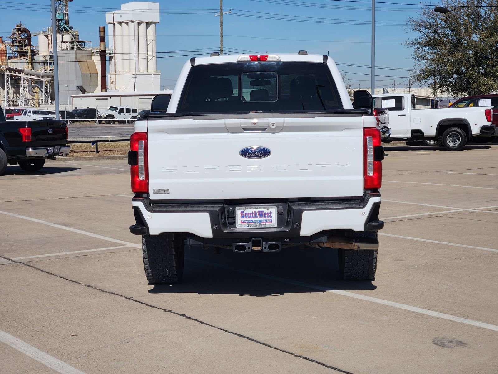 Used 2024 Ford F250 Lariat w/ Sport Appearance Package image 8