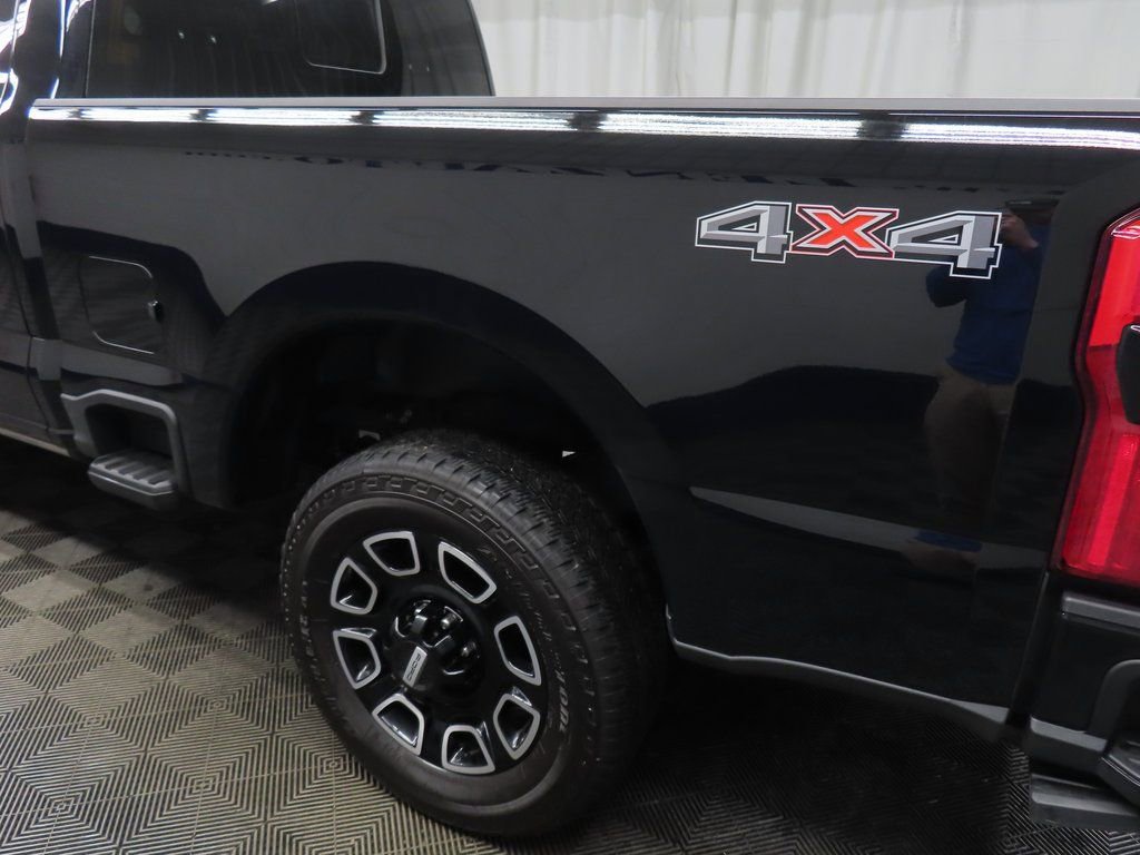 Used 2025 Ford F250 4x4 Crew Cab Super Duty image 52