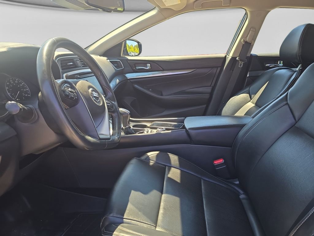 Used 2021 Nissan Maxima 3.5 SV w/ Floor Mat Group FWD image 10