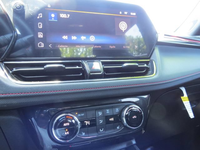 Used 2025 Chevrolet TrailBlazer RS w/ Convenience Package FWD image 19