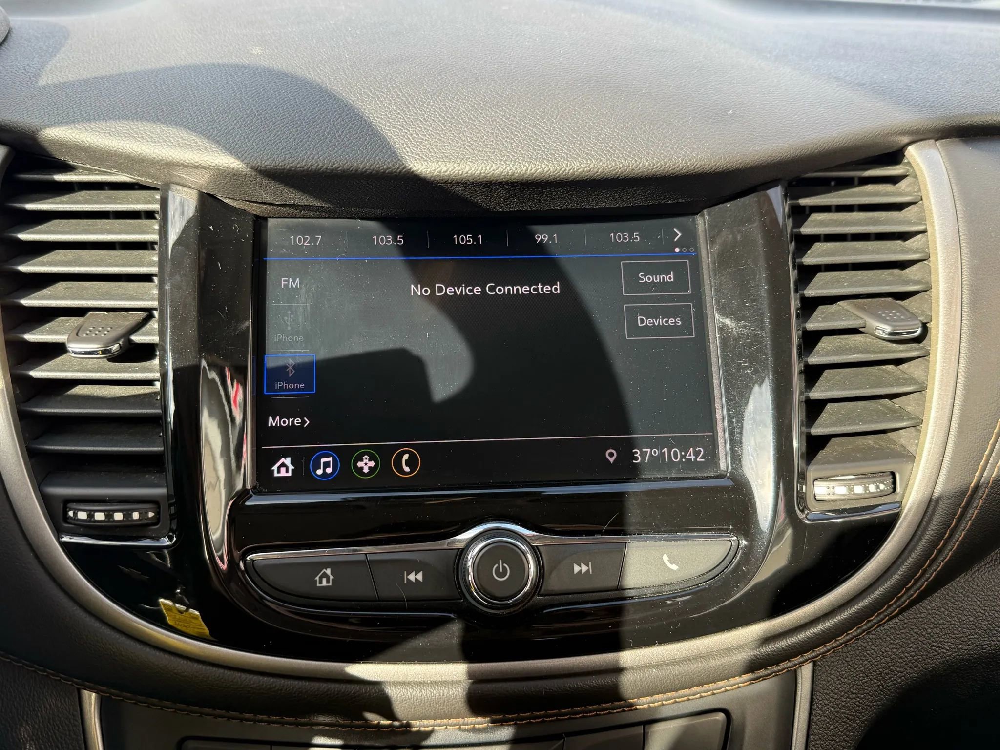 Used 2020 Chevrolet Trax LS image 17