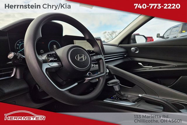 Used 2024 Hyundai Elantra SEL image 19