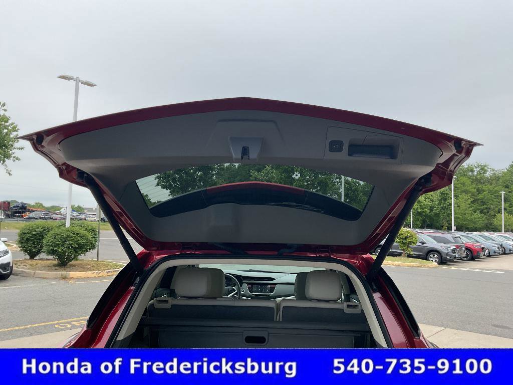 Used 2023 Cadillac XT5 Premium Luxury w/ Technology Package AWD/4WD image 17