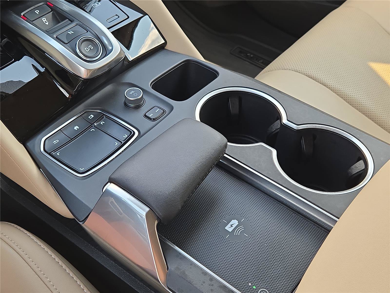 Used 2023 Acura MDX w/ Technology Package FWD image 35