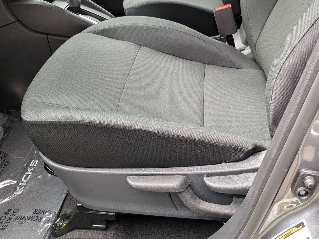 Used 2025 Nissan Kicks Play S FWD image 13