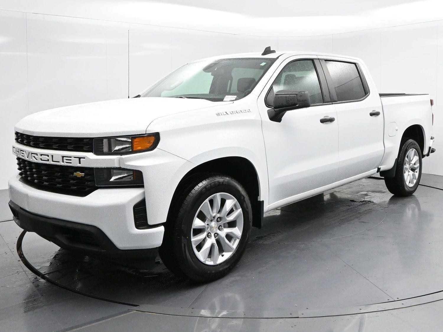 Used 2022 Chevrolet Silverado 1500 Custom w/ Safety Confidence Package RWD image 3