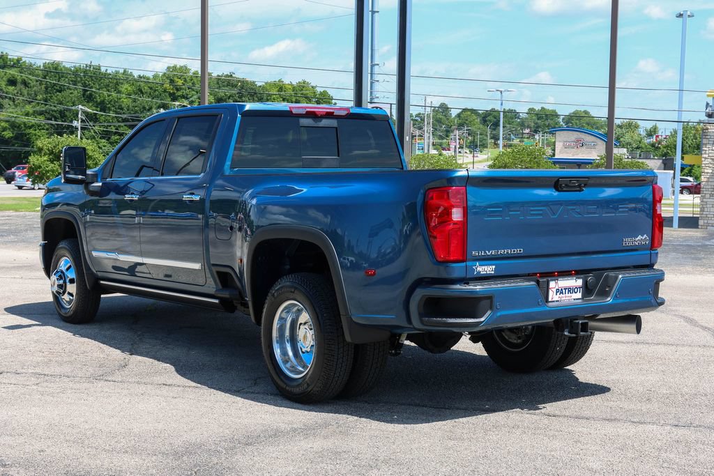New 2026 Chevrolet Silverado 3500 High Country w/ High Country Premium Package AWD/4WD image 3