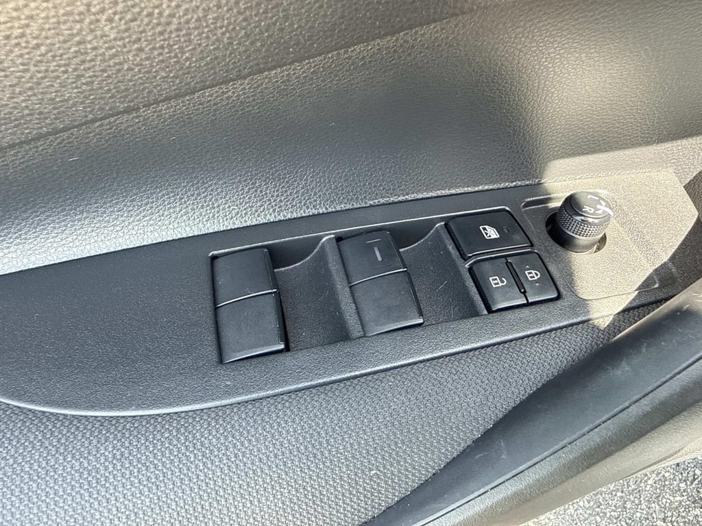 Used 2023 Toyota Corolla LE FWD image 22