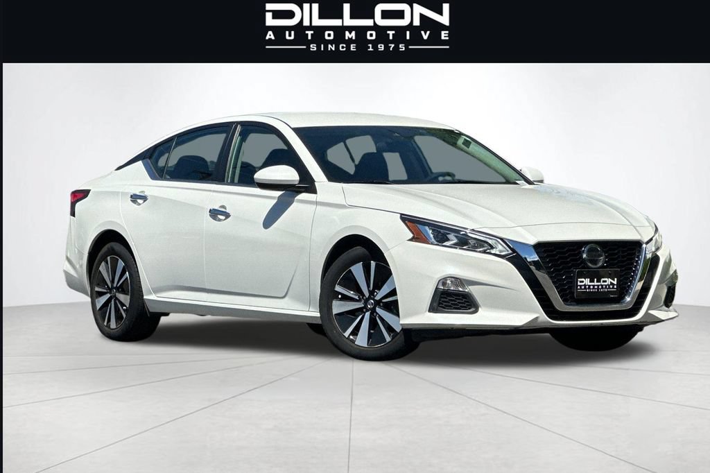 Used 2022 Nissan Altima 2.5 SV