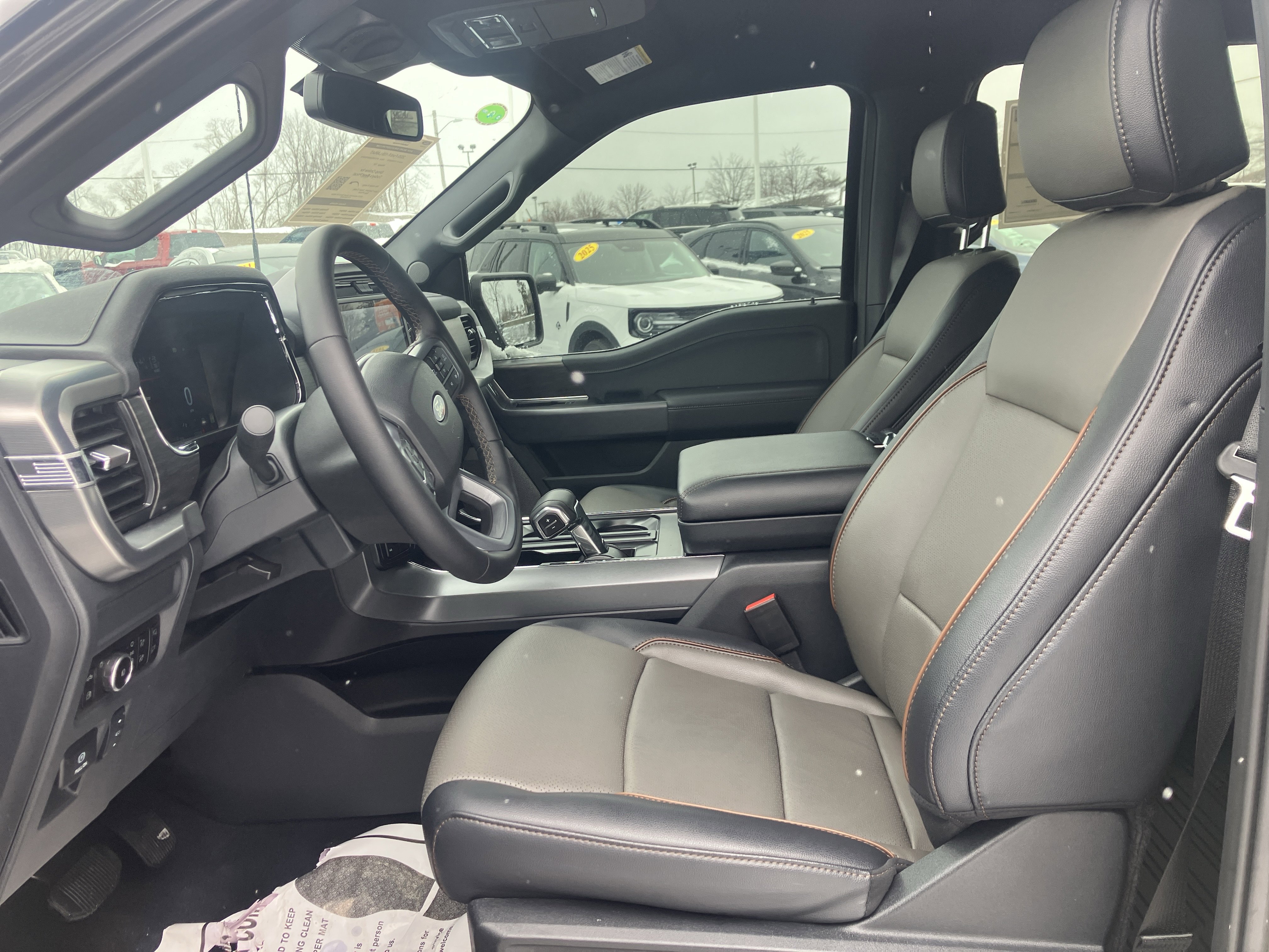 Certified 2025 Ford F150 Lariat w/ Equipment Group 501A Mid image 19