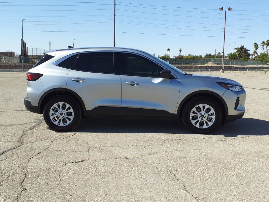 Used 2023 Ford Escape Active image 4
