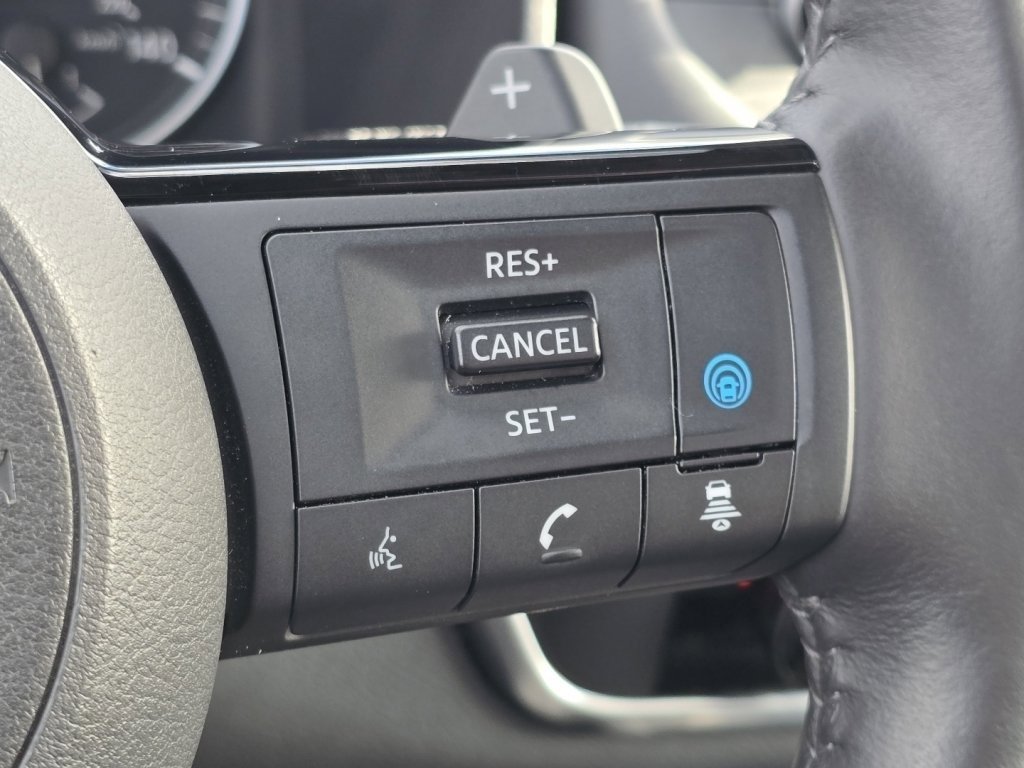 Used 2023 Nissan Rogue SV w/ SV Premium B Package image 28