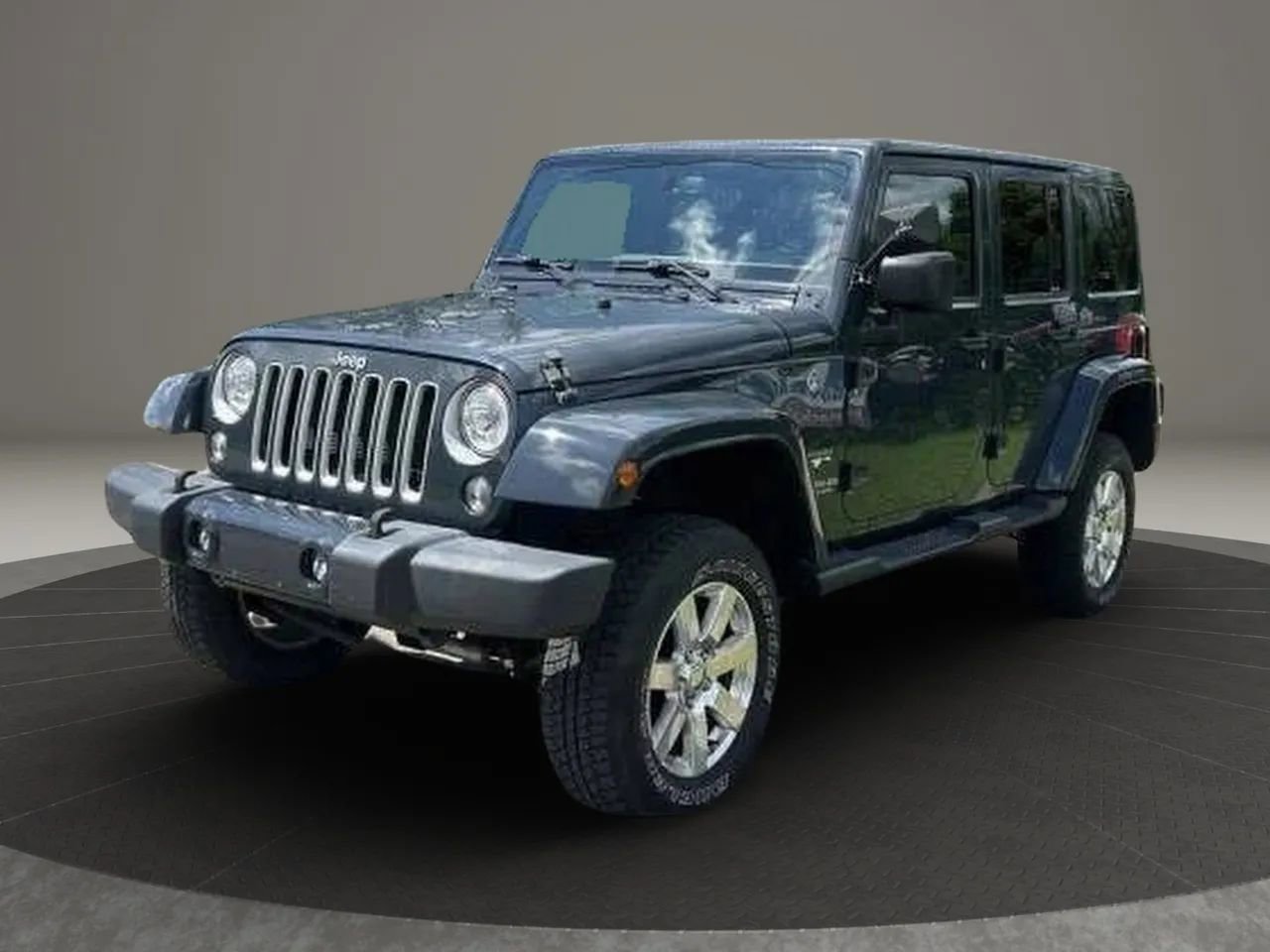 Used 2017 Jeep Wrangler Unlimited Sahara w/ Dual Top Group AWD/4WD image 1