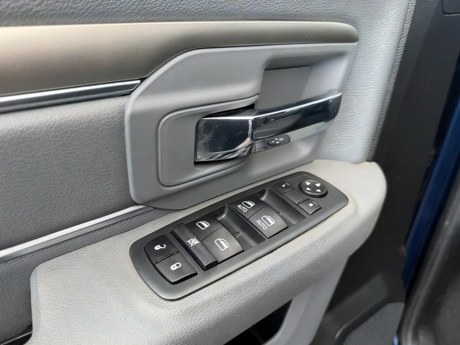 Used 2020 RAM 1500 Warlock w/ Electronics Group RWD image 23