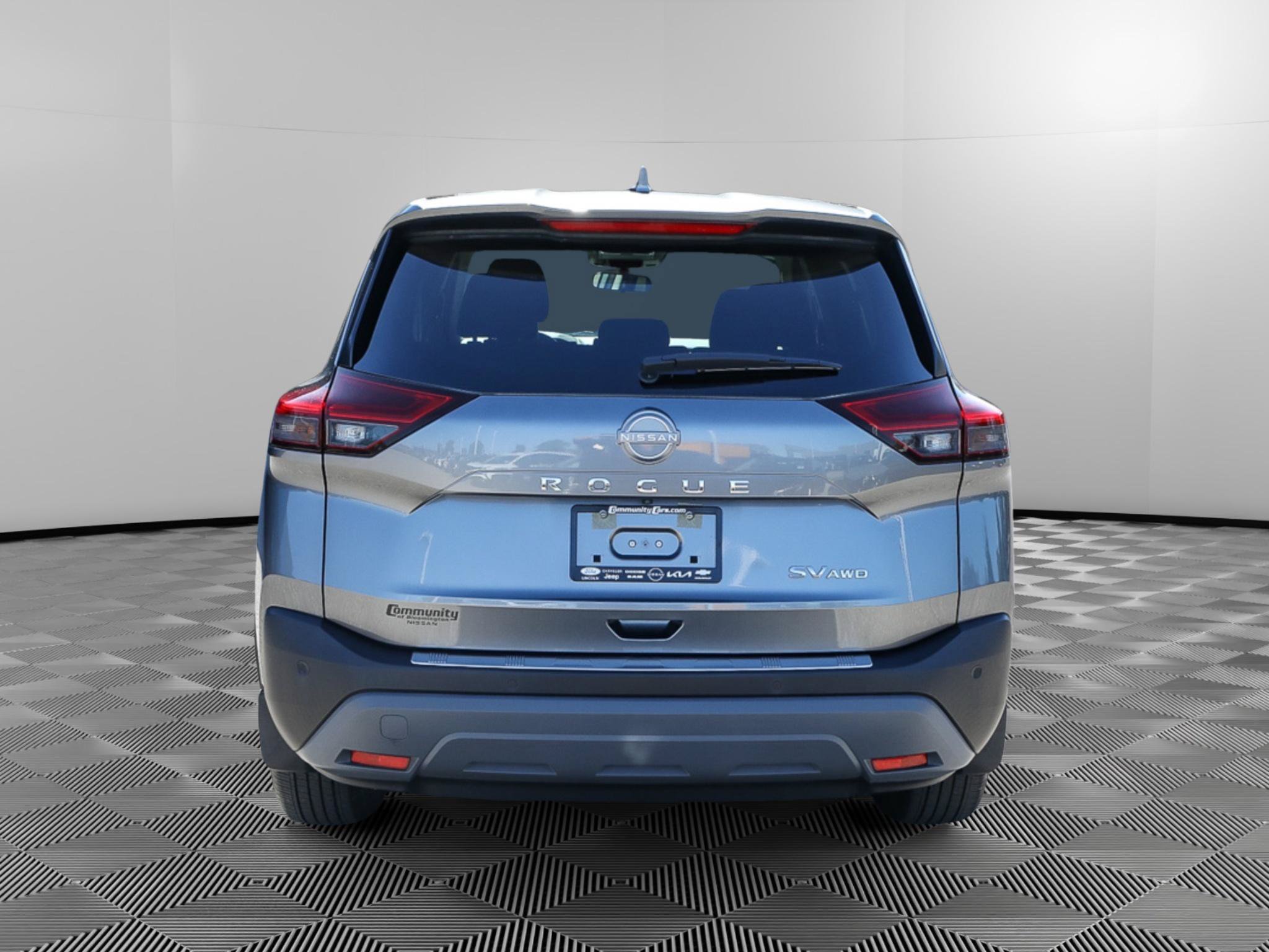 Used 2023 Nissan Rogue SV AWD/4WD image 6