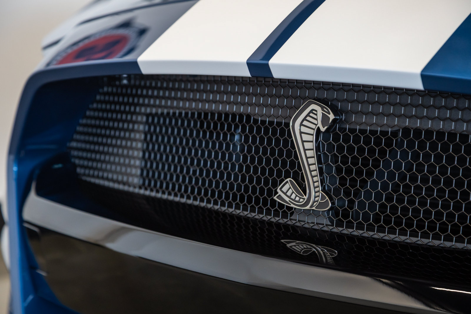 Used 2020 Ford Mustang Shelby GT500 w/ Carbon Fiber Track Pack RWD image 27