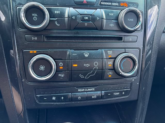 Used 2017 Ford Explorer XLT AWD/4WD image 23