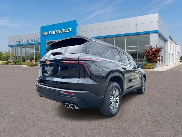 Used 2024 Chevrolet Traverse LS FWD image 11