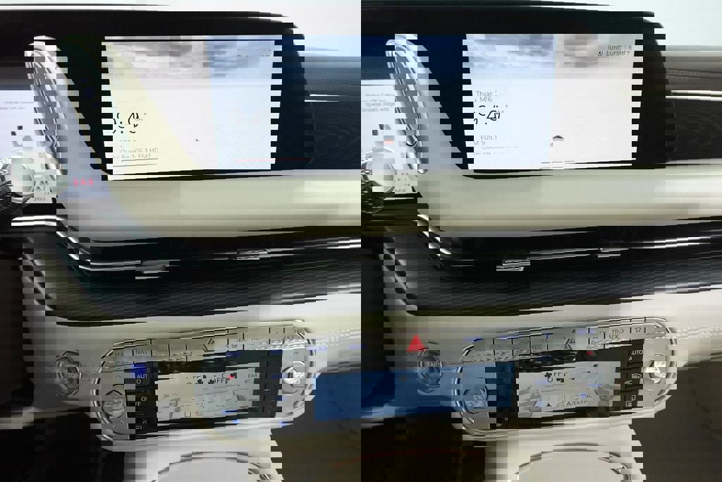 Used 2024 Genesis G90 3.5T image 15