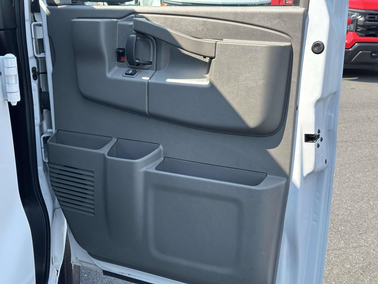 Certified 2025 GMC Savana 2500 w/ Driver Convenience Package RWD image 29